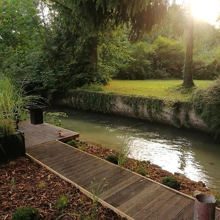 Pavillon C.R Bed and Breakfast Isles-sur-Suippe Exteriör bild