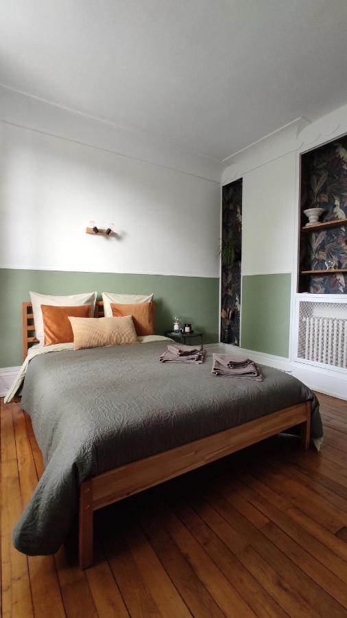 Pavillon C.R Bed and Breakfast Isles-sur-Suippe Exteriör bild